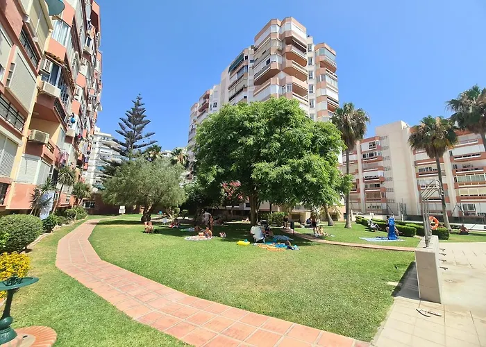 El Mono de Torre del Mar Eco Apartment with Swimming Pool
