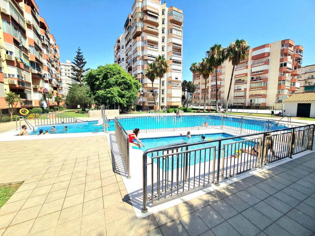 El Mono De Eco With Swimming Pool
