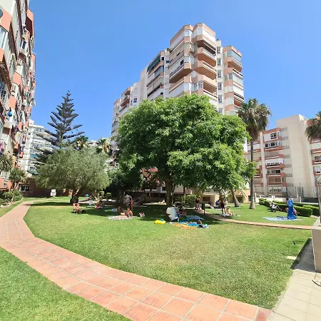 Aa Guest - El Mono De Torre Del Mar Eco Apartment Exterior photo