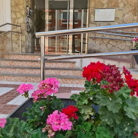 Aa Guest - El Mono De Torre Del Mar Eco Apartment Exterior photo