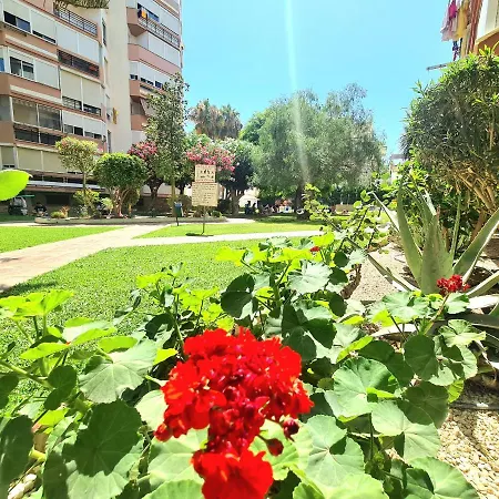 Aa Guest - El Mono De Torre Del Mar Eco Apartment Exterior photo